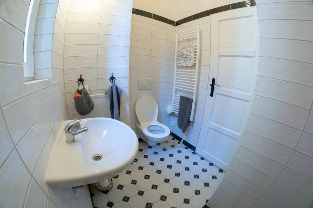 Stylovy Apartman V Centru Nachoda Bagian luar foto